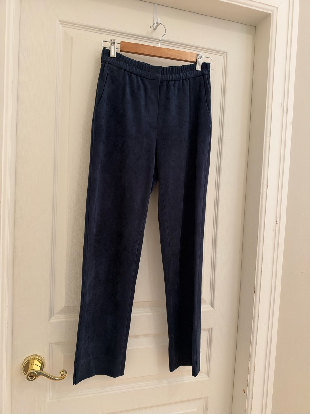 BCBGMAXAZRIA Omari Faux Suede Pants in Carbon/Dark Navy size XS